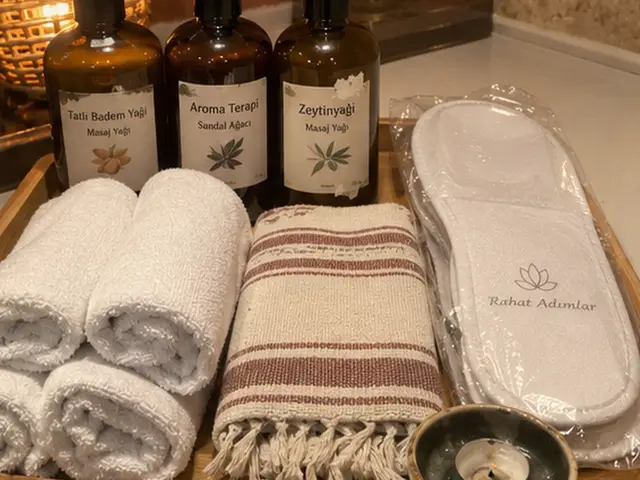 Tatlı badem, aromaterapi ve zeytinyağı; havlu, peştemal ve terlik — Yakuplu, Masaj Salonun